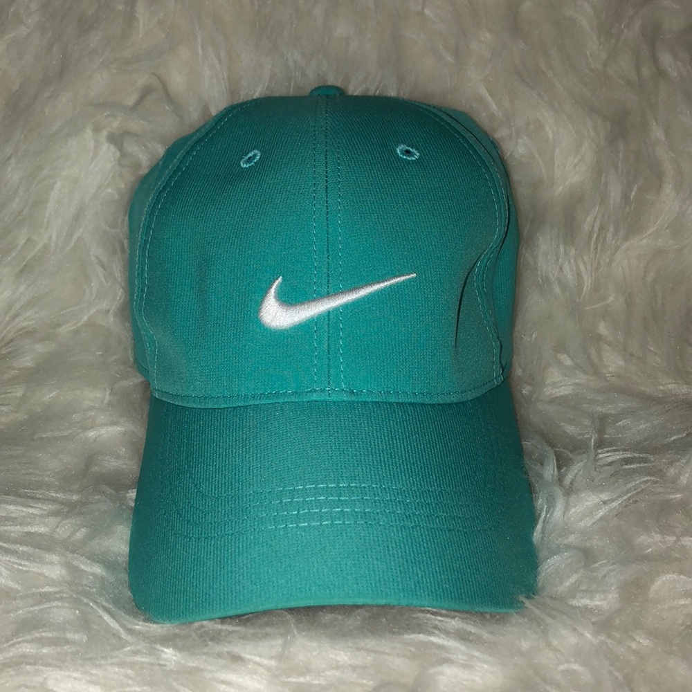 Like Brand New Teal Nike Golf Hat